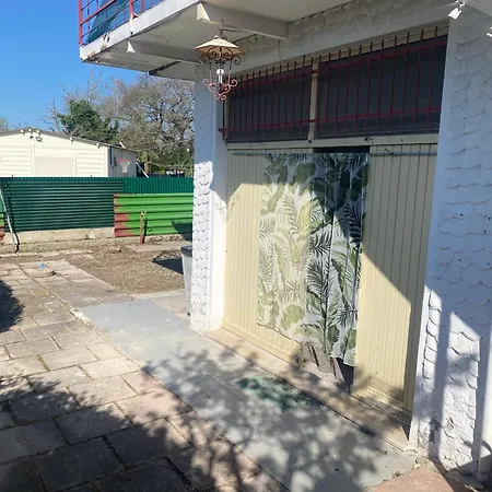 Quadrilocale Doppi Servizi, Piano Terra, Giardino E Posto Auto Wi-fi Numana