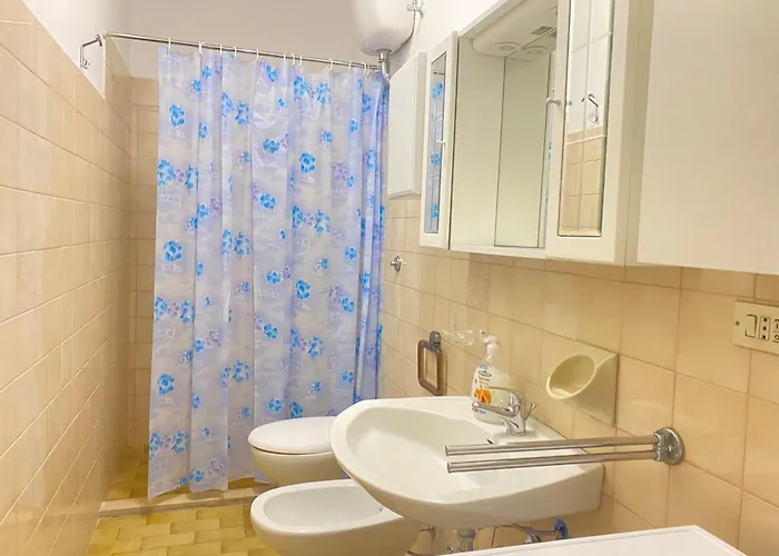 Διαμέρισμα Quadrilocale Doppi Servizi, Piano Terra, Giardino E Posto Auto Wi-fi Numana