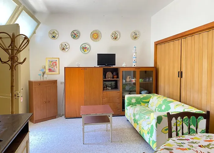 Quadrilocale Doppi Servizi, Piano Terra, Giardino E Posto Auto Wi-fi Διαμέρισμα