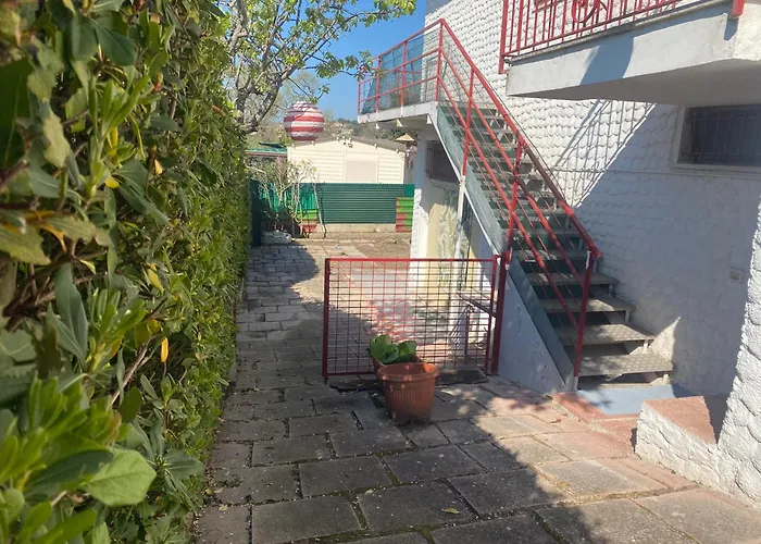 Quadrilocale Doppi Servizi, Piano Terra, Giardino E Posto Auto Wi-fi Numana